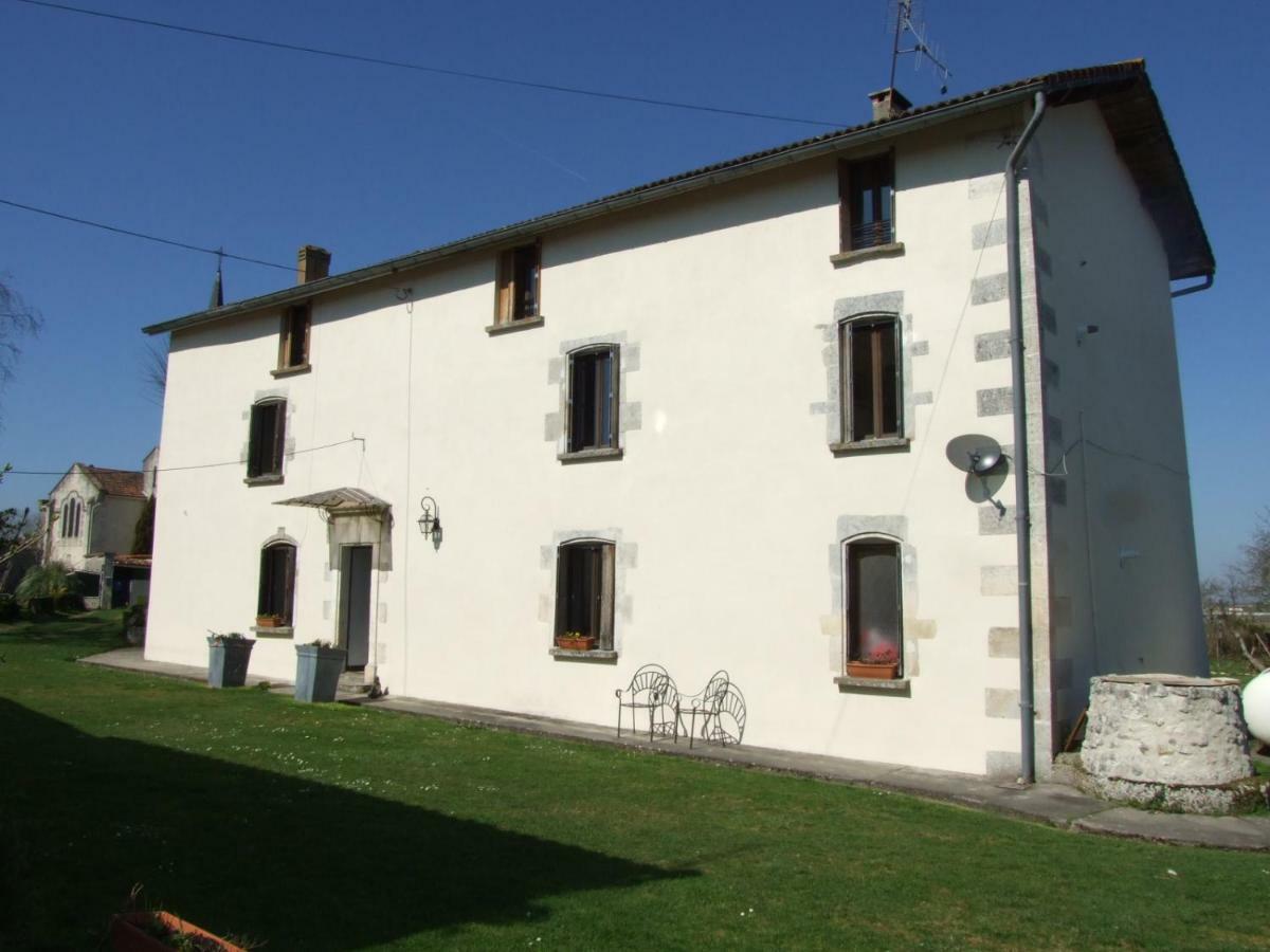 Le Vieux Couvent Villa Deviat Eksteriør billede